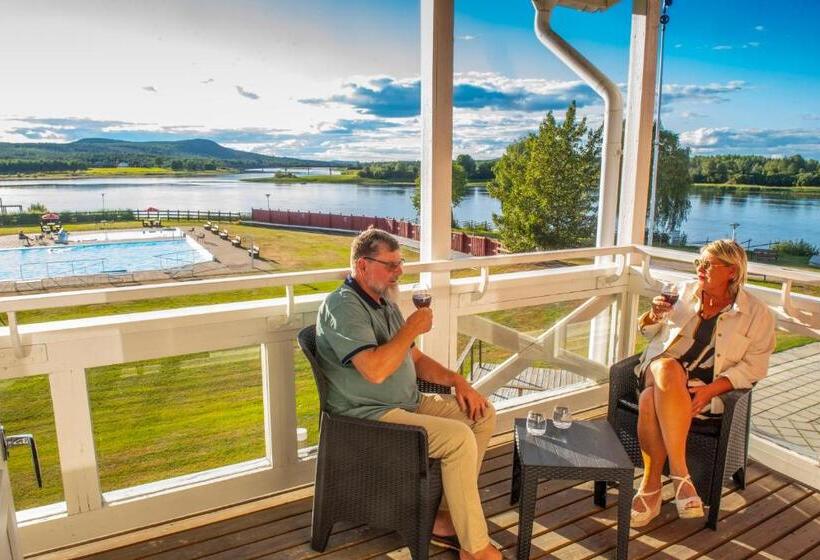 חדר סטנדרט עם מרפסת, Grand Arctic Resort