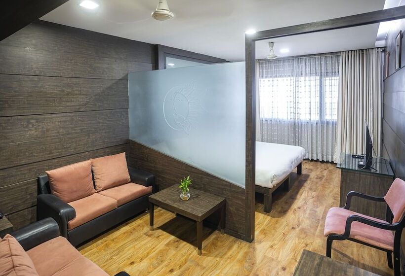 デラックスルーム, Infiniti Hotel & Spa