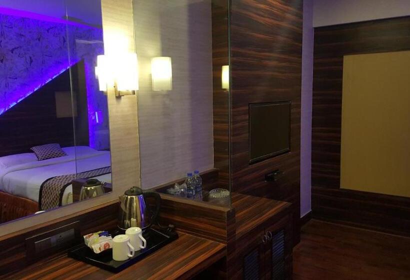 Chambre Executive, Privilege Inn