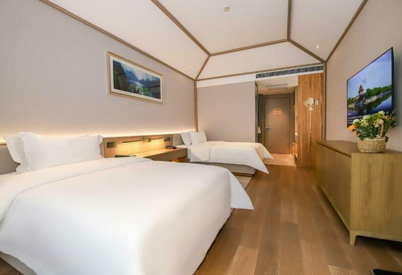 חדר דלוקס, Qianhe Rezen