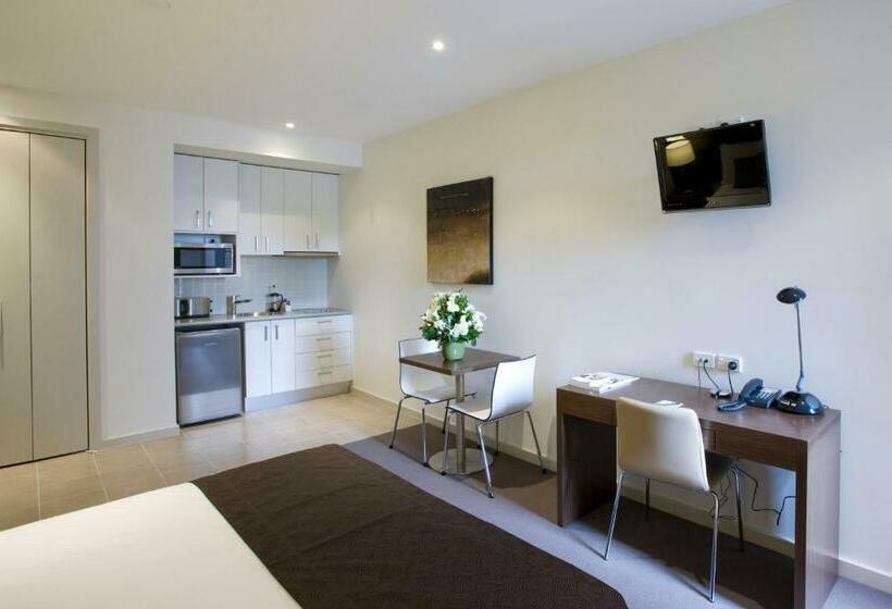 スタンダードスタジオ, Quest Glen Waverley