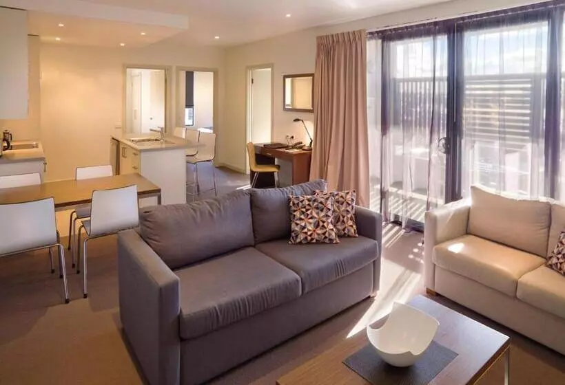２ベッドルームアパートメント, Quest Glen Waverley