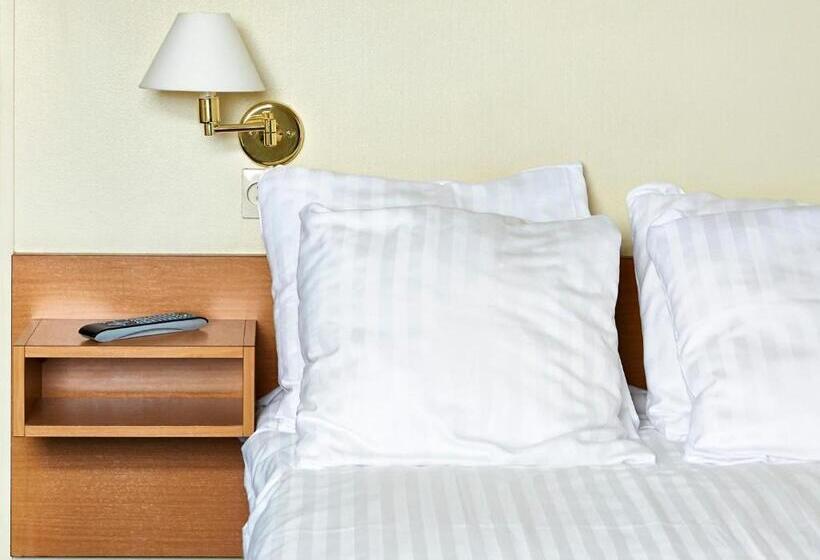 Standard-huone, Surte