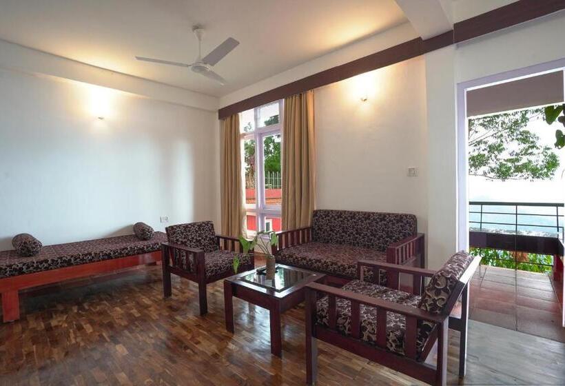 اتاق لوکس, Tea Valley Resort, Munnar