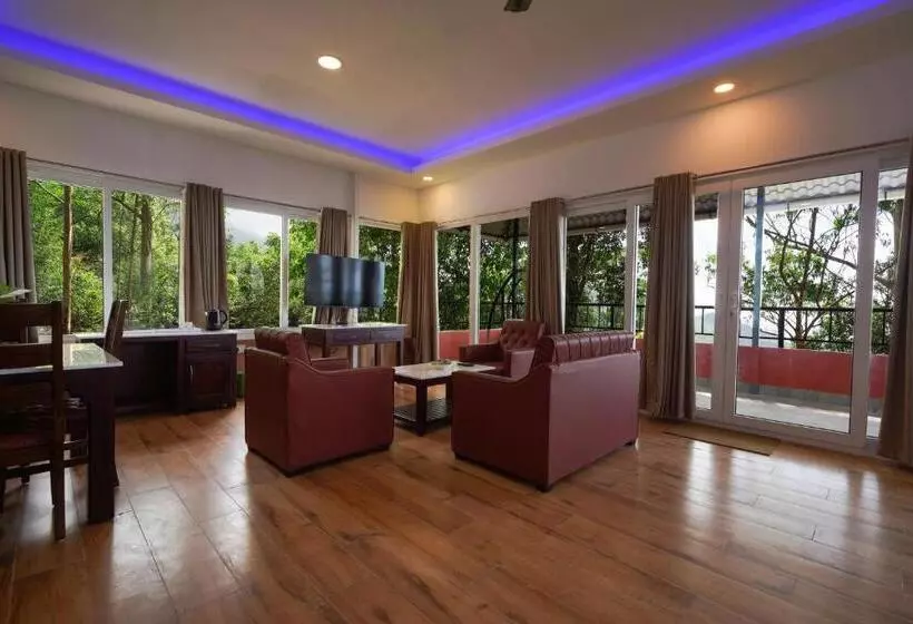 Deluxe Suite, Tea Valley Resort, Munnar