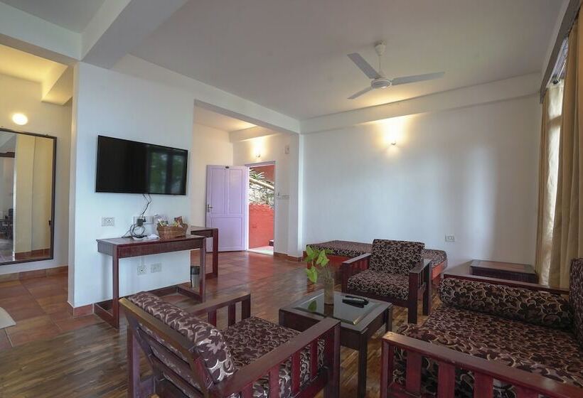 اتاق لوکس, Tea Valley Resort, Munnar