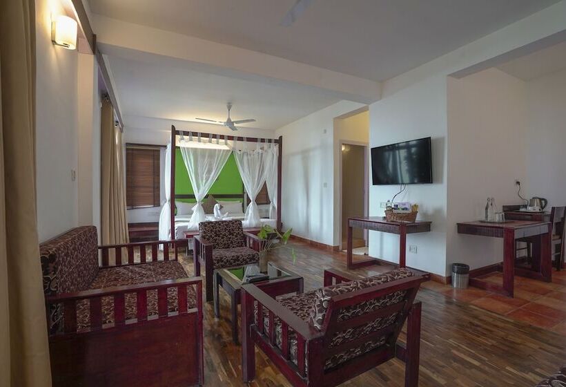 اتاق لوکس, Tea Valley Resort, Munnar