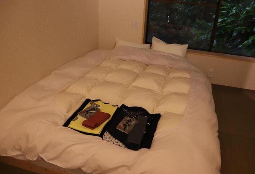 Ekonomiskt Rum, 城崎温泉 小宿 紬 Tsumugi