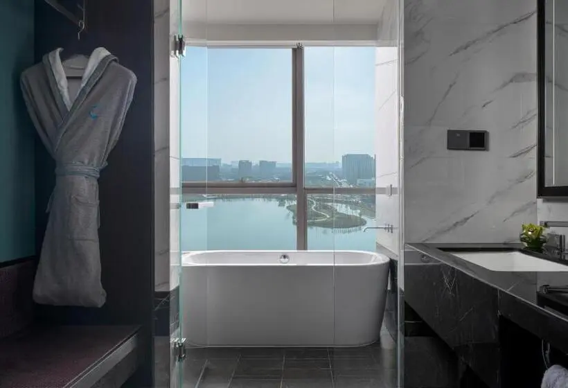 スイート, Hyatt Centric Lakeside Ningbo