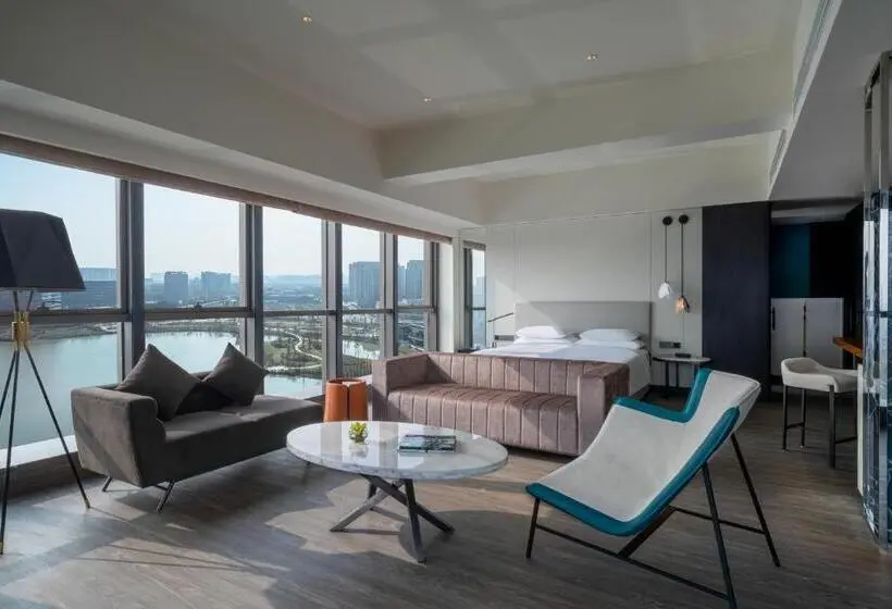スイート, Hyatt Centric Lakeside Ningbo