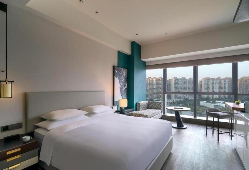 غرفة قياسية سرير كينج, Hyatt Centric Lakeside Ningbo