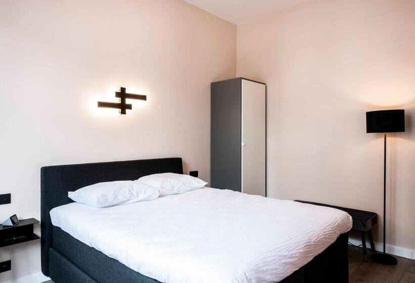 デラックスルーム, L Artiste