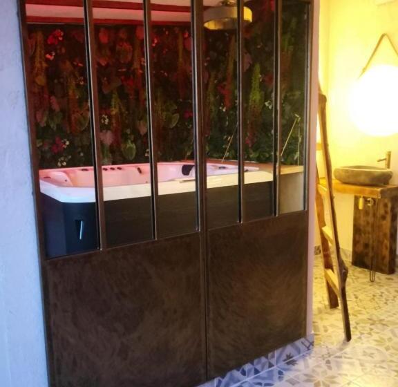 Номер Deluxe, V&spa 2 Chambres D Hôtes Avec Spa Privatif Dont Une Avec Un Sauna