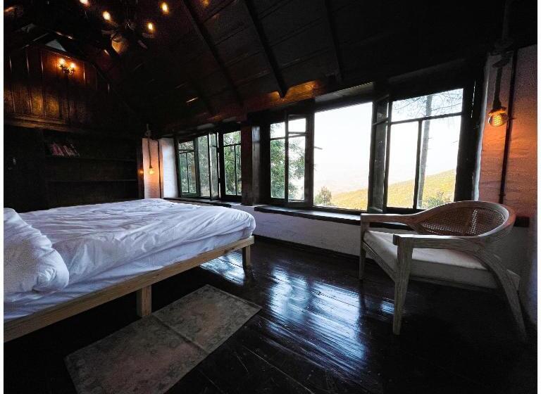 스탠다드 룸 킹사이즈 침대, Mulberry House