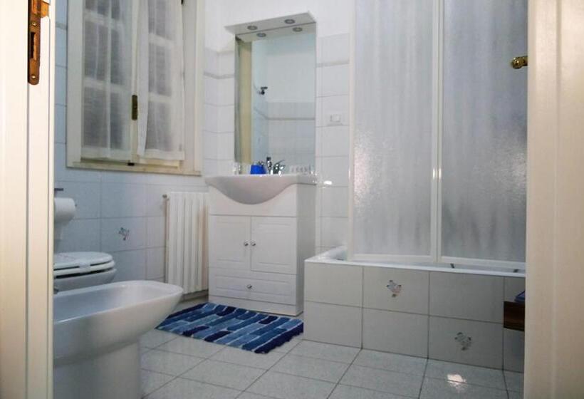 חדר סטנדרט לשלושה, B&b Amèsa