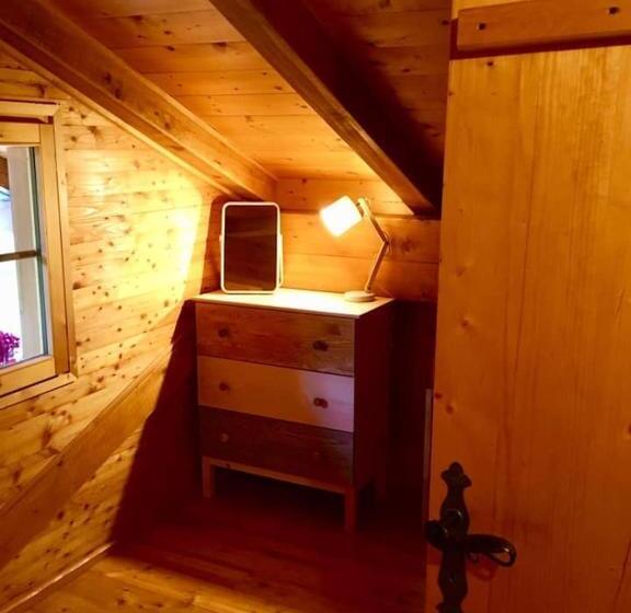 סוויטה נוף להרים, B&b Casa Peraria