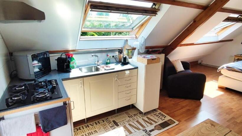 غرفة قياسية, Logies Op Dreef