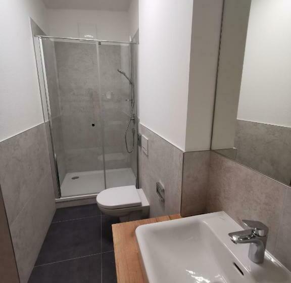 סוויטה אקזקיוטיב, Thurners Boutique