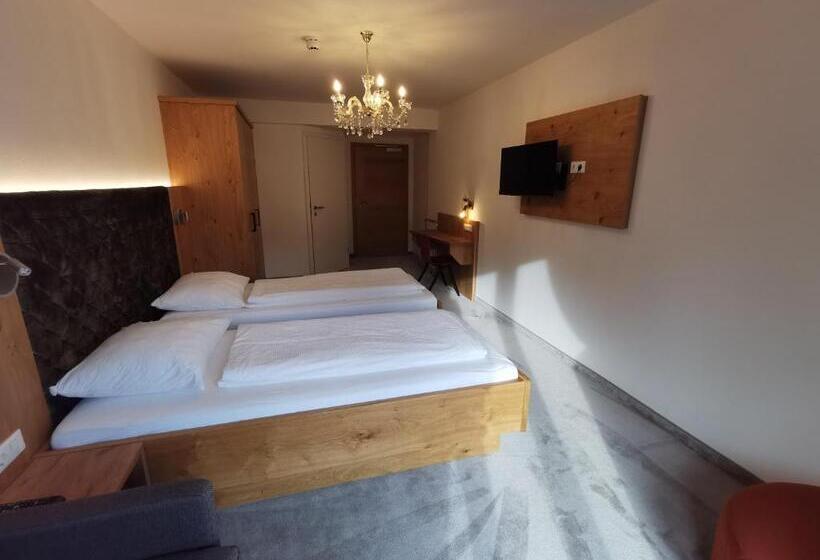 חדר דלוקס עם מרפסת, Thurners Boutique