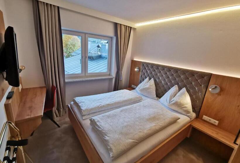 חדר אקונומי, Thurners Boutique