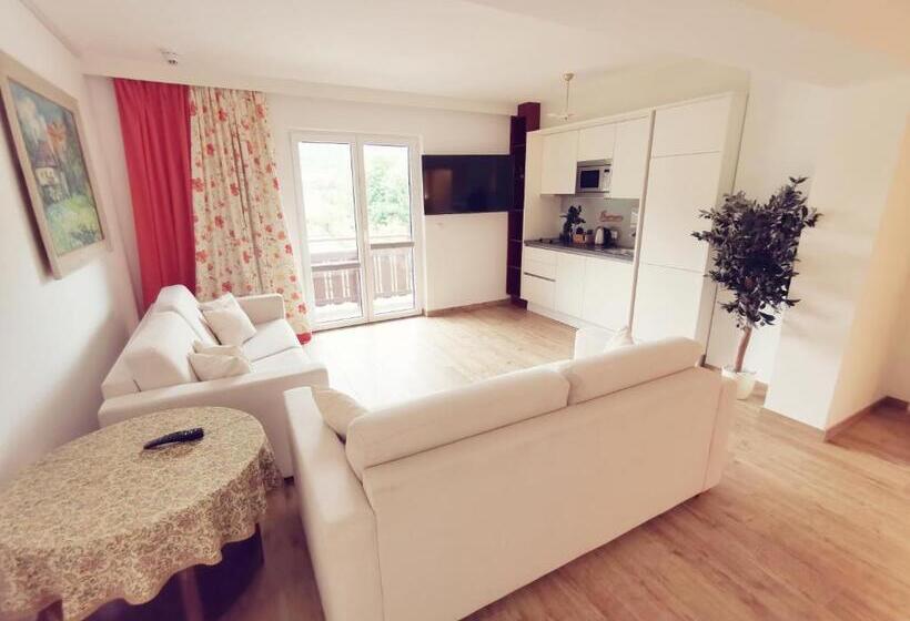 חדר משפחתי, Thurners Boutique