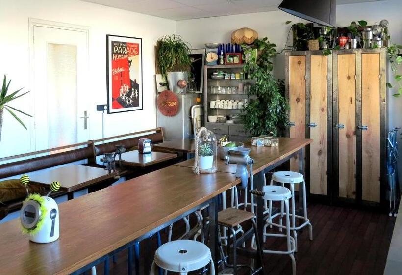 Четырехместный Номер Стандарт, Les Abeilles