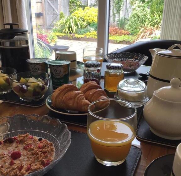 キングサイズベッドのスタンダードルーム, Forest B & B