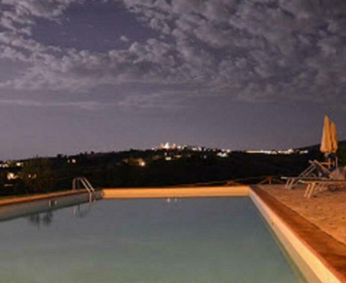 חדר אקונומי, Room In Farmhouse Near San Gimignano