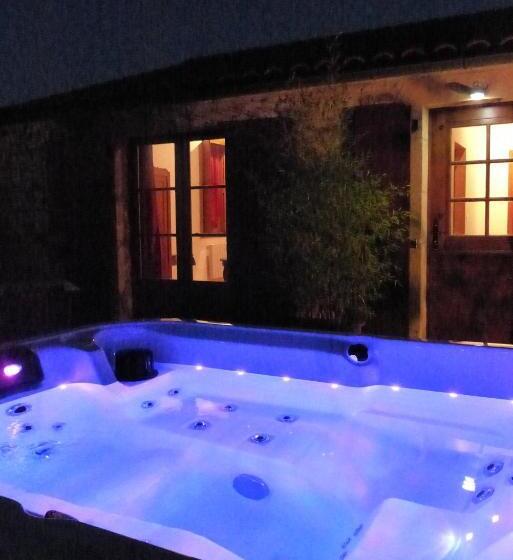 Люкс с гидромассажем, L Orée Du Bois