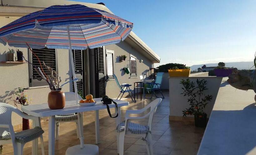 1间卧室的房子, La Sirena