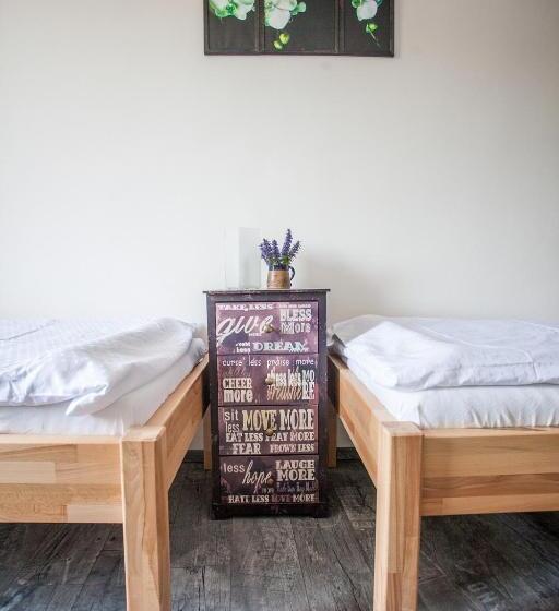 חדר סטנדרט לשלושה, Ubytování Rožmberk Nad Vltavou 18