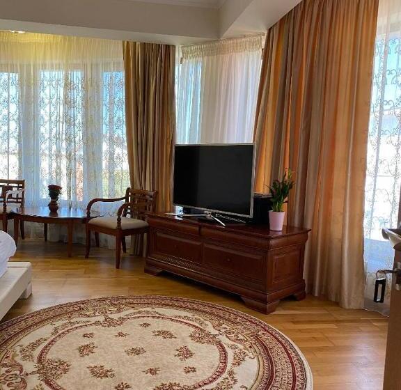 バルコニー付スイート, Parliament Square Mamaia Nord