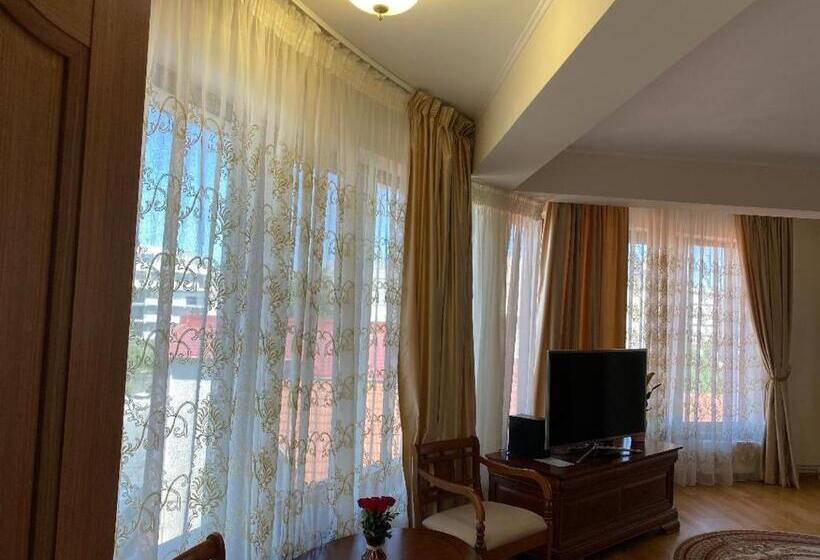 バルコニー付スイート, Parliament Square Mamaia Nord