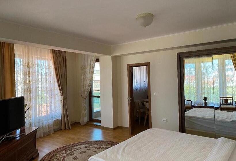 バルコニー付スイート, Parliament Square Mamaia Nord