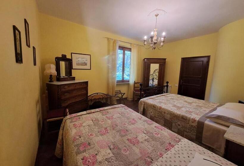 חדר סטנדרט לשלושה, San Francesco