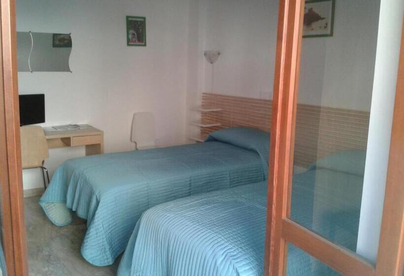 标准间带阳台, B&b Il Nido Dell Aquila