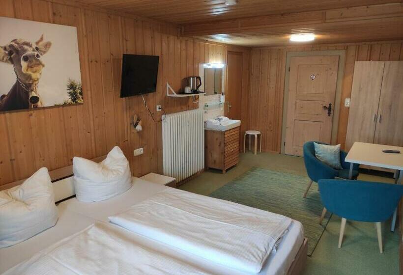 اتاق استاندارد با چشم‌انداز کوهستان, Pension Weißer Hirsch