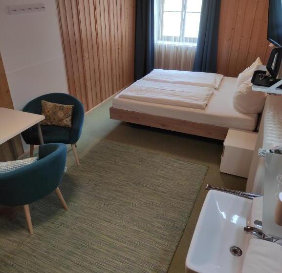 اتاق استاندارد با چشم‌انداز کوهستان, Pension Weißer Hirsch