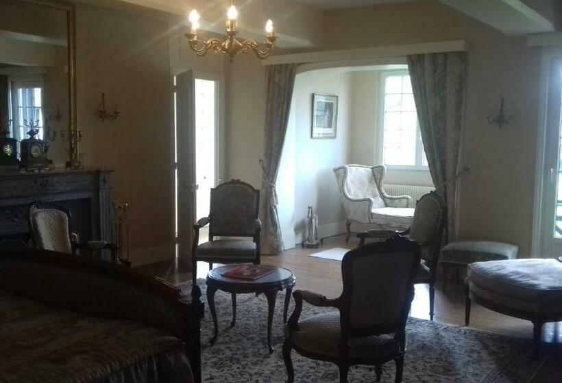 חדר סופריור, Manoir De Sens