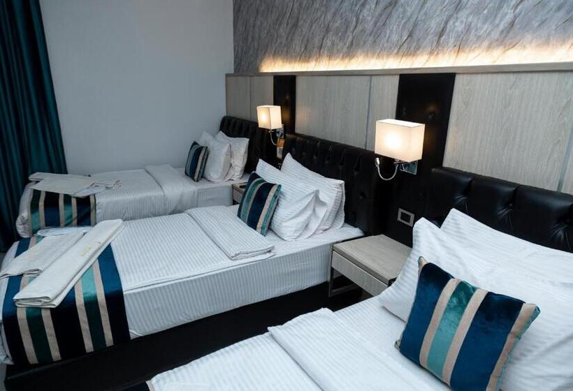 اتاق لوکس سه تخته, Nishan