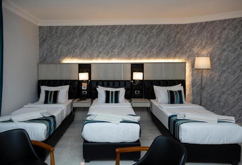 اتاق لوکس سه تخته, Nishan