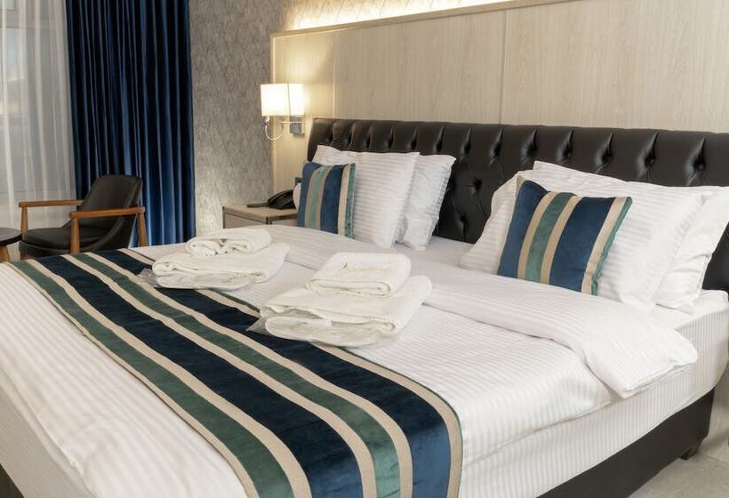 اتاق لوکس, Nishan