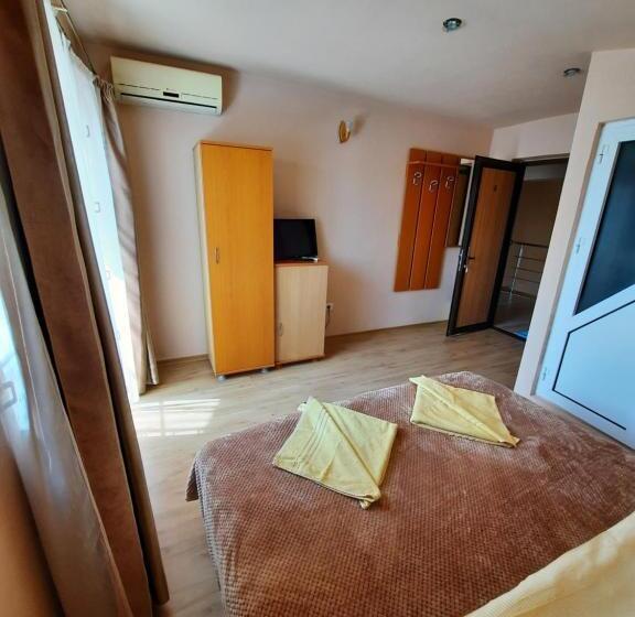 标准间, Casa Mario