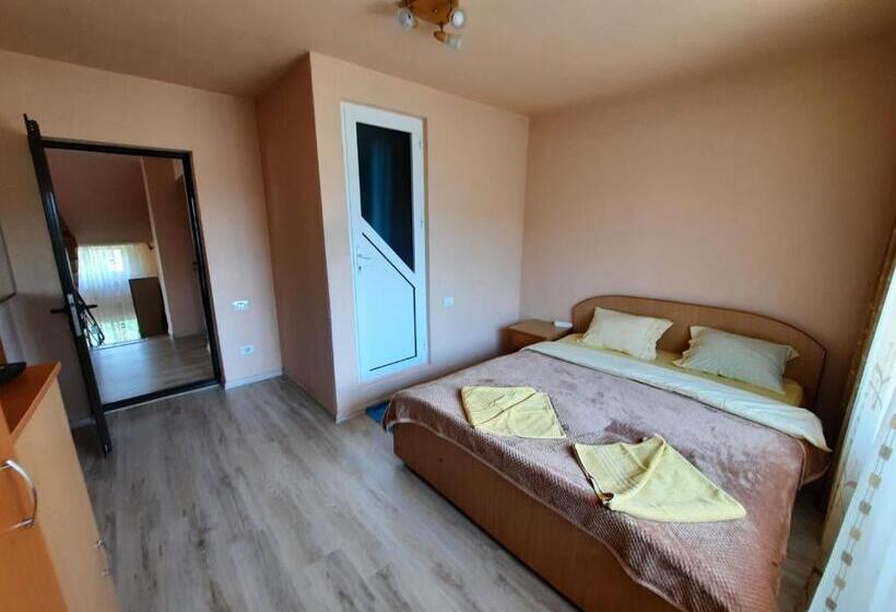 标准间, Casa Mario