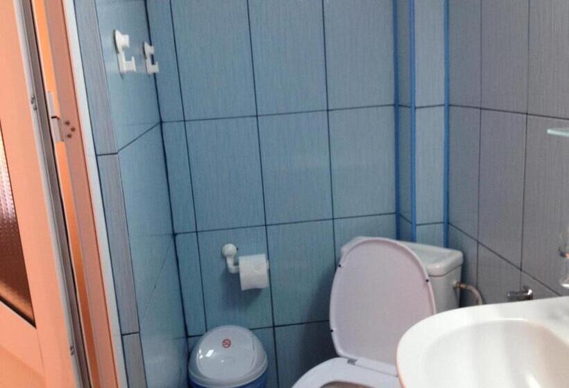 高级三人间, Casa Mario