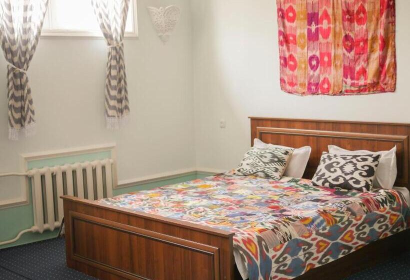 디럭스 룸, Guest House Ikathouse