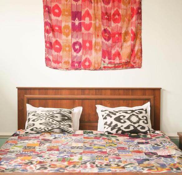 חדר דלוקס, Guest House Ikathouse