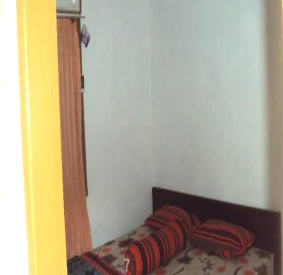 家庭间, Kenangan Guest House