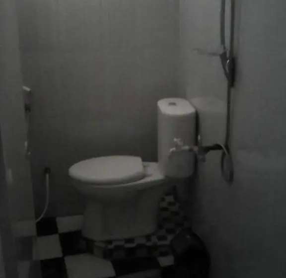 اتاق خانوادگی, Kenangan Guest House