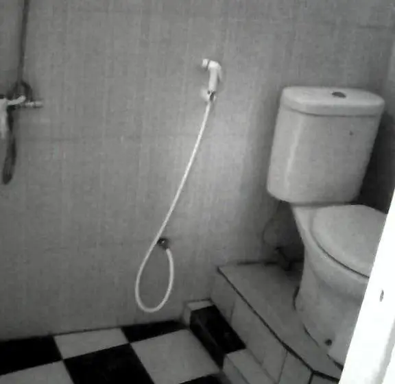 اتاق خانوادگی, Kenangan Guest House